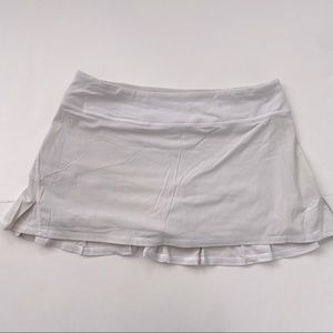 LuluLemon White Sports skirt